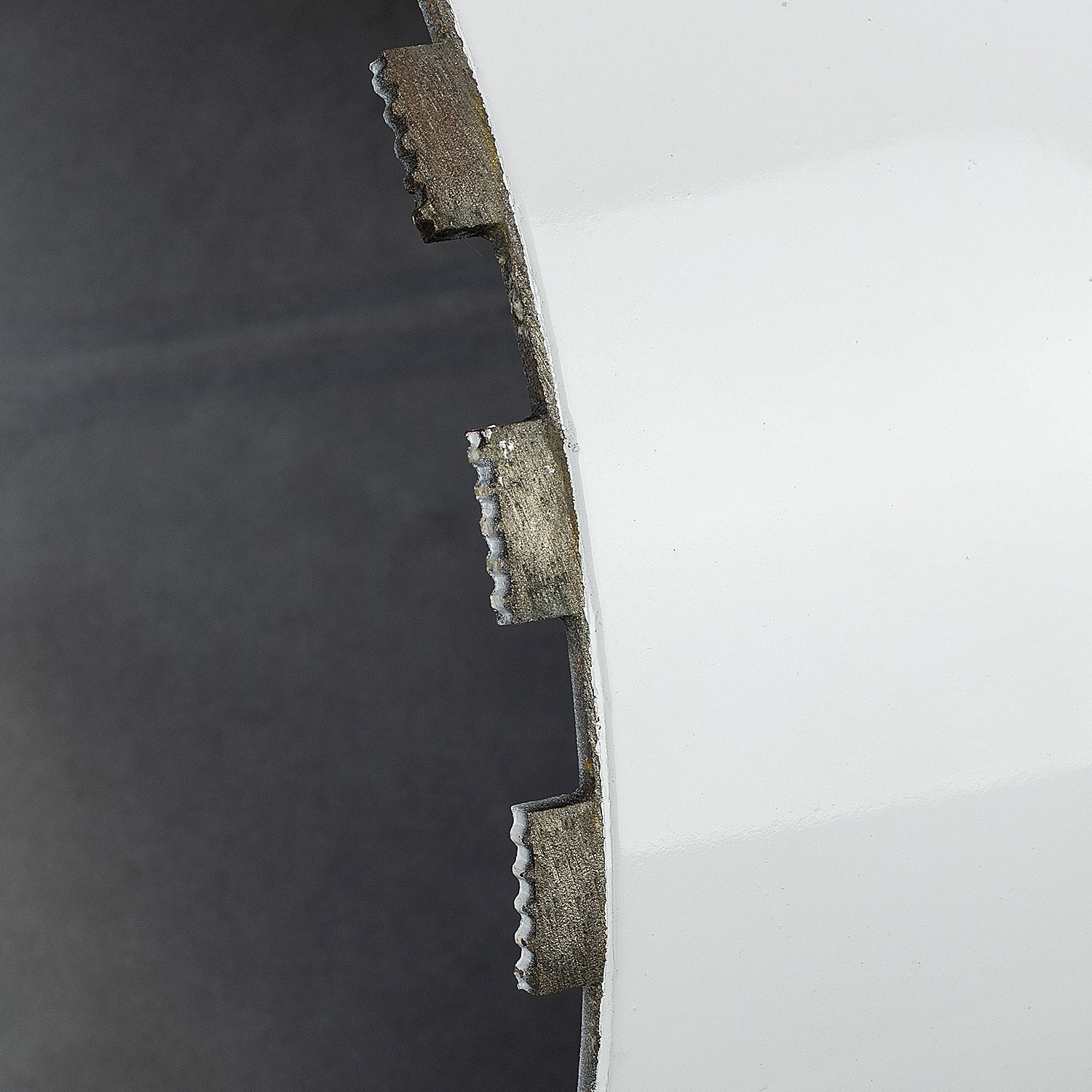 Алмазная коронка DIAMASTER WHITE diamond по ж/бетону 350*450 (1'1/4) wet (24*4,5*11)
