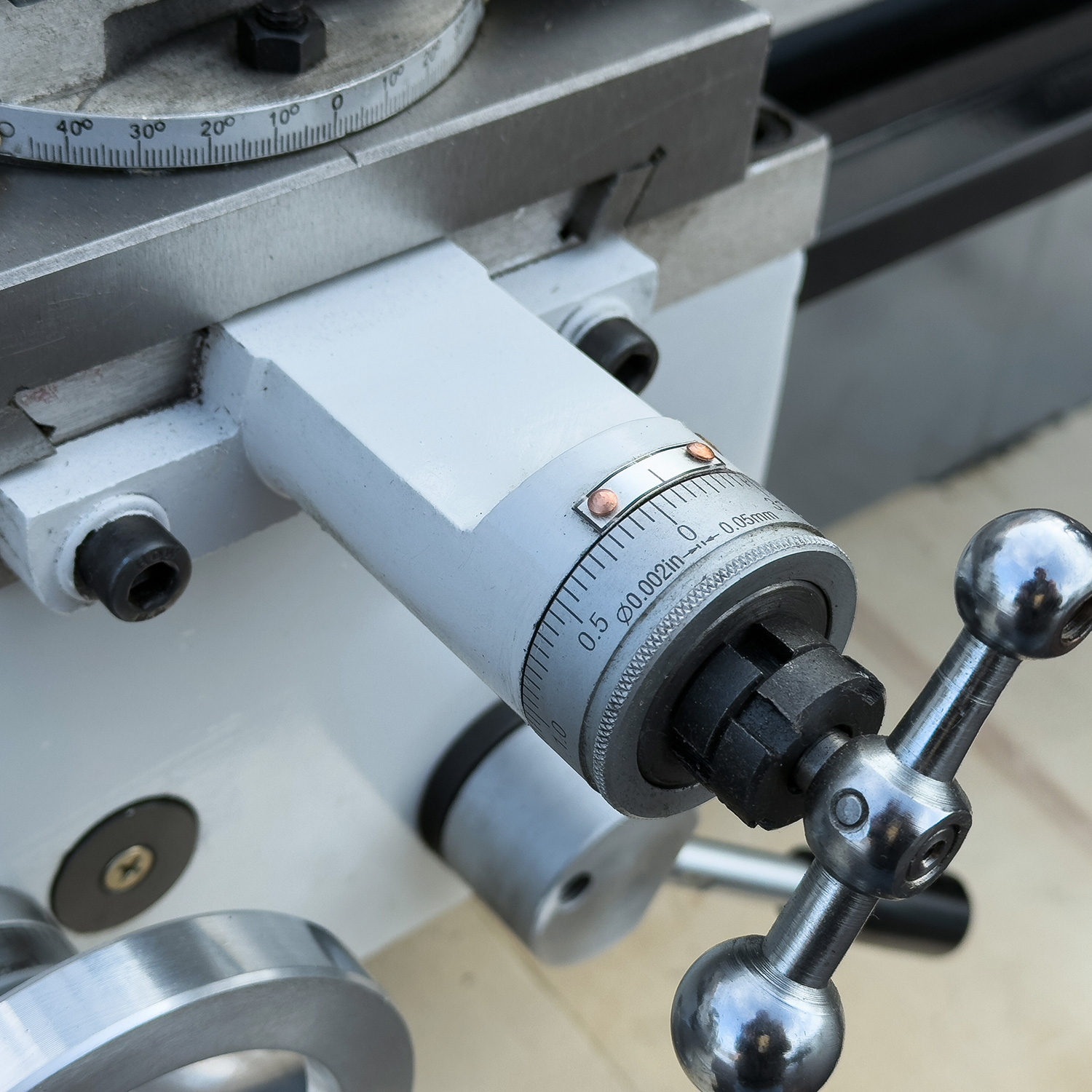 SPA-700P универсальный токарный станок + подставка