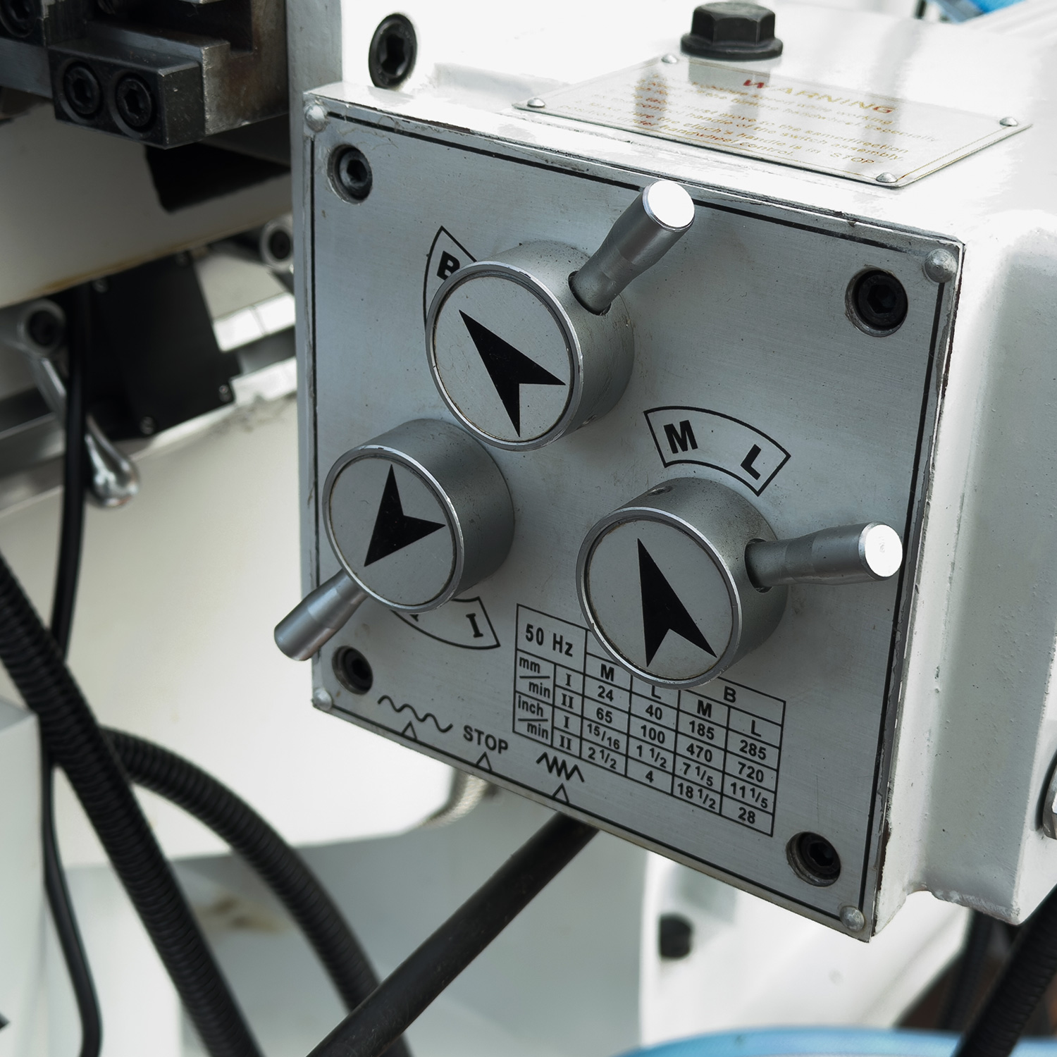 FHV-50PD универс. фрезерный станок с цифр. измер.