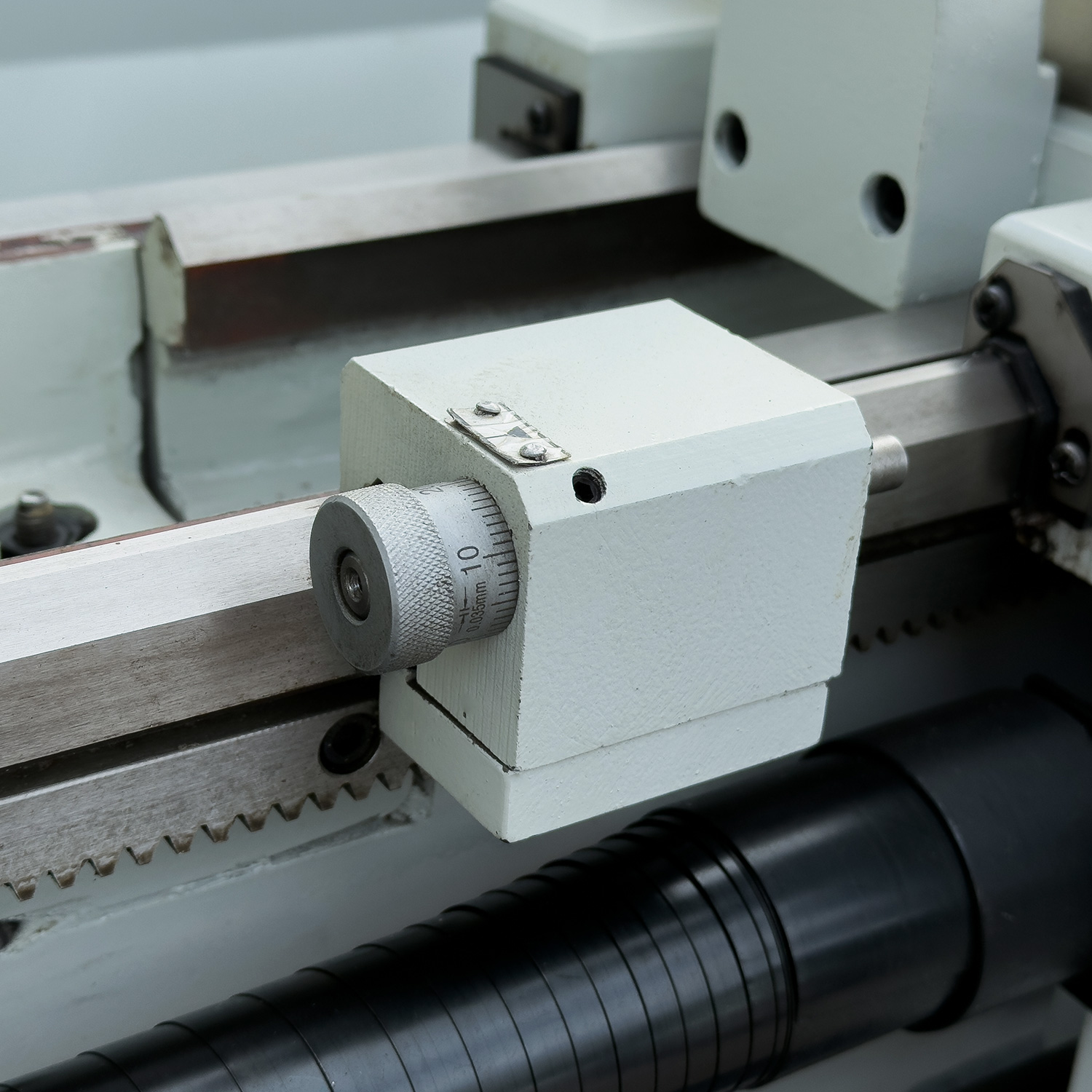 SPZ-1000 универсальный токарный станок с УЦИ