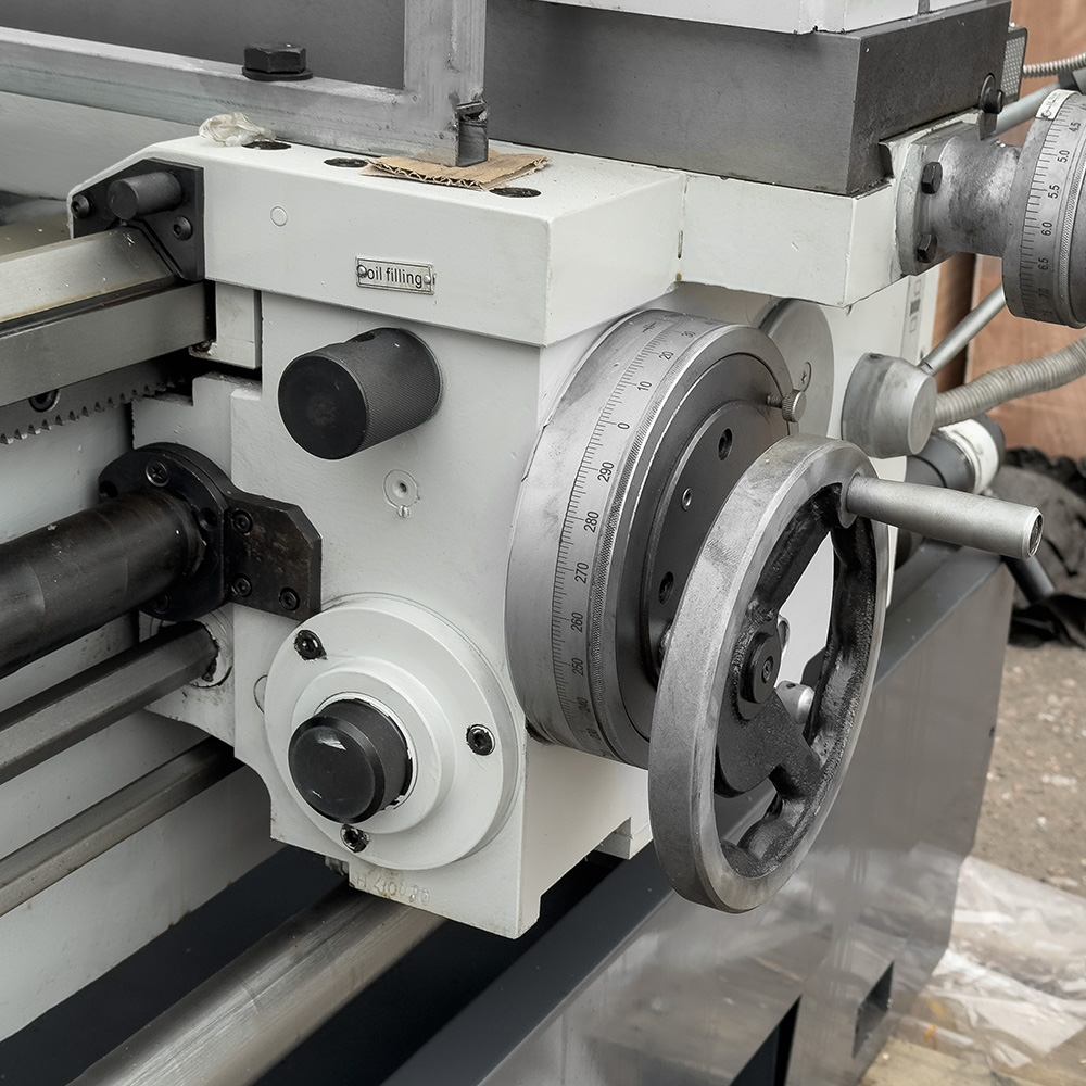 SPV-1500/500 универсальный токарный станок  с УЦИ