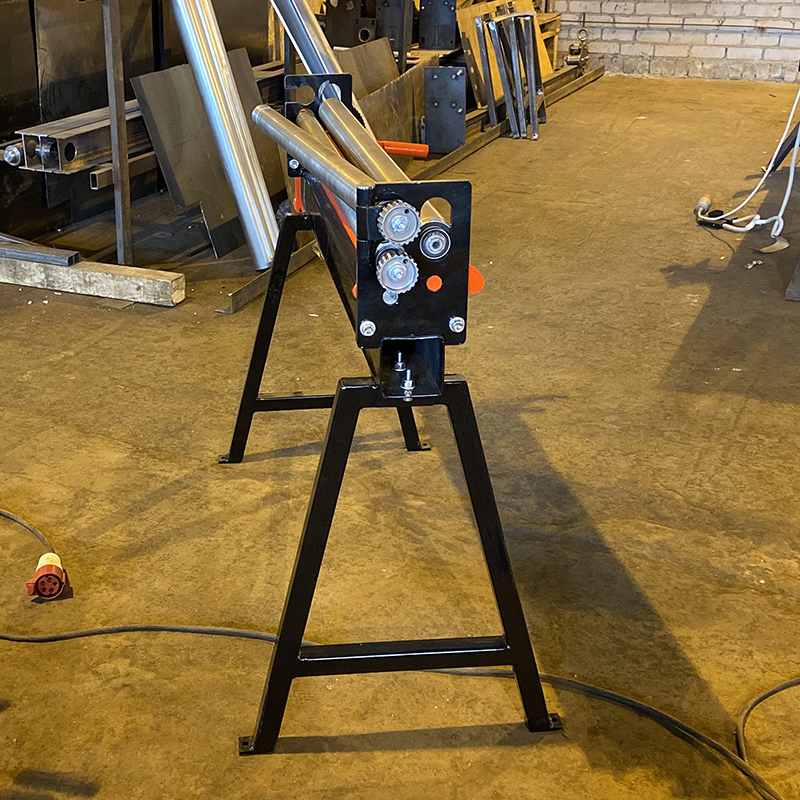 Вальцовочный станок ручной Rollen-Machine RM-1300х0,860 мм