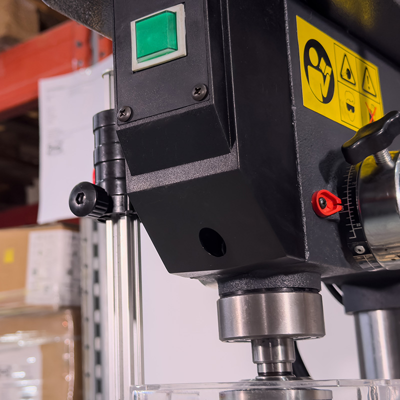 E-1316B/400 сверлильный станок настольный