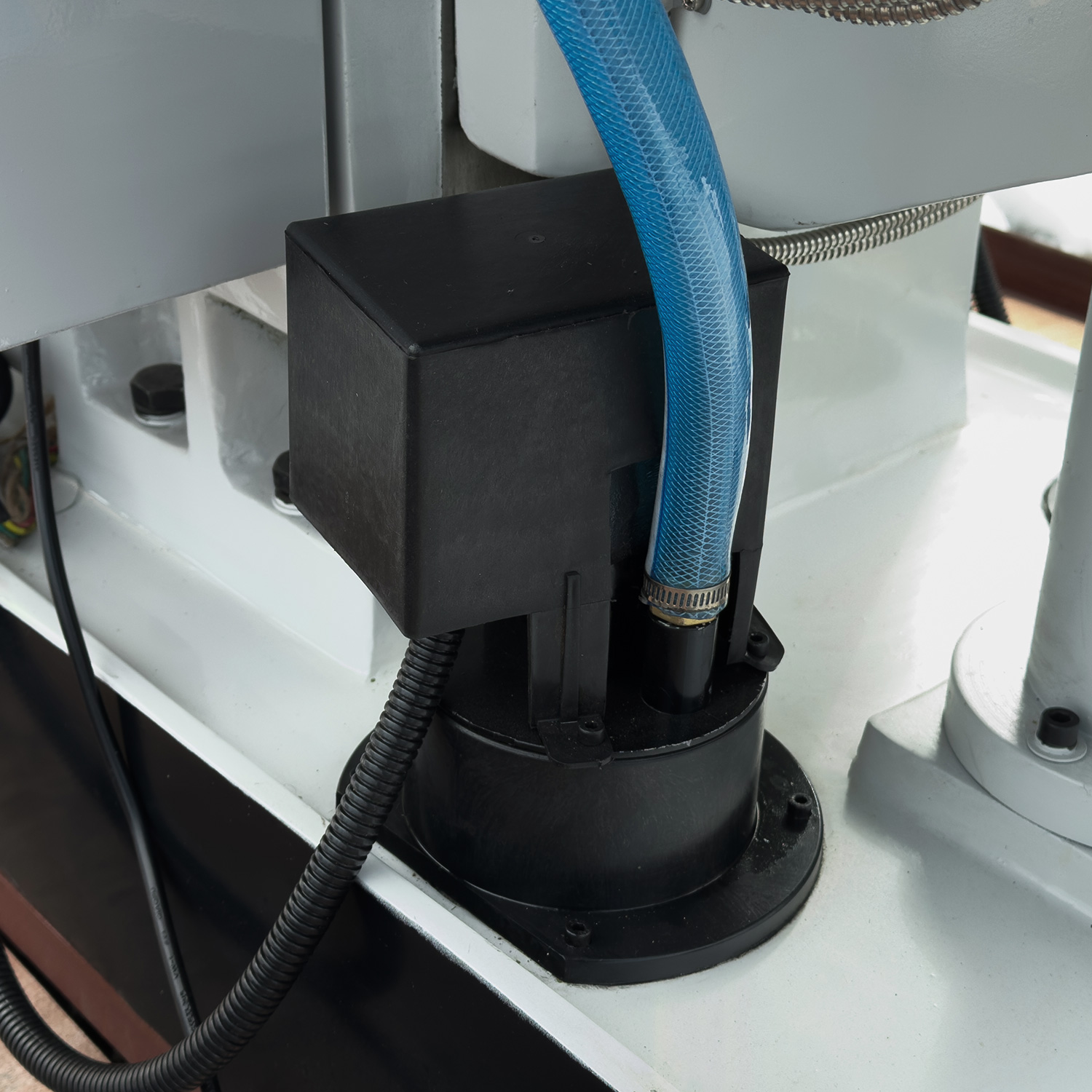 FHV-50PD универс. фрезерный станок с цифр. измер.