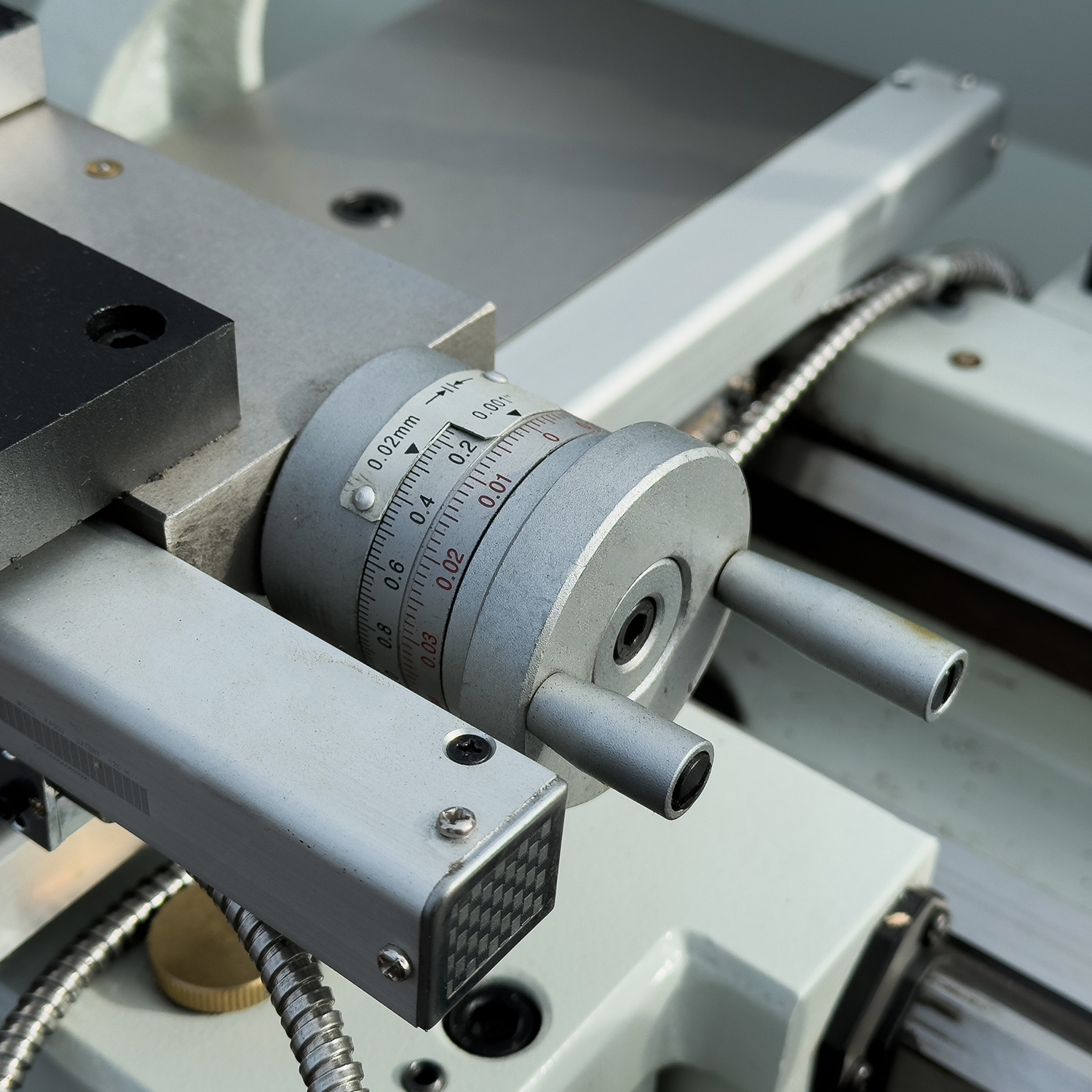 SPZ-1000 универсальный токарный станок с УЦИ