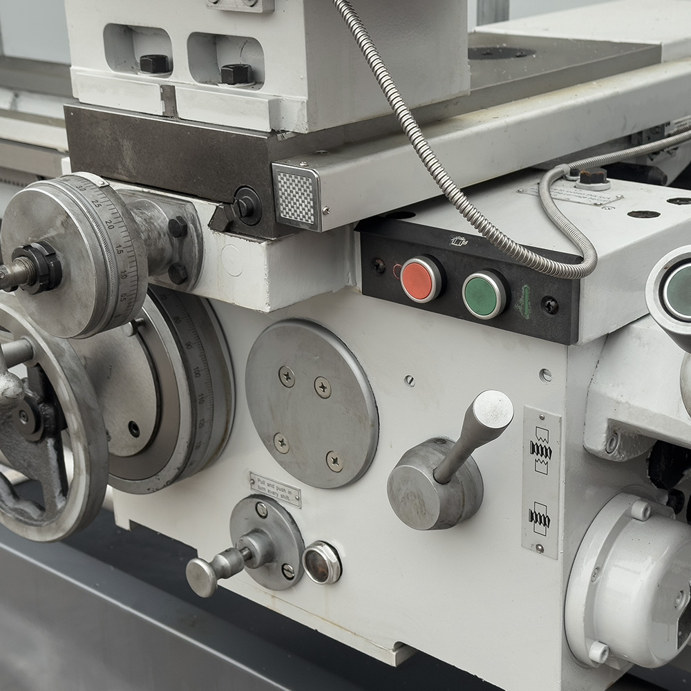 SPV-1500/500 универсальный токарный станок  с УЦИ