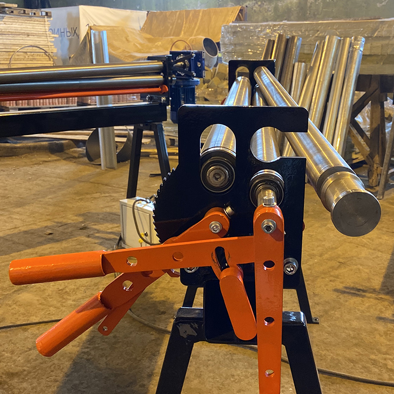 Вальцовочный станок ручной Rollen-Machine RM-1300х0,860 мм