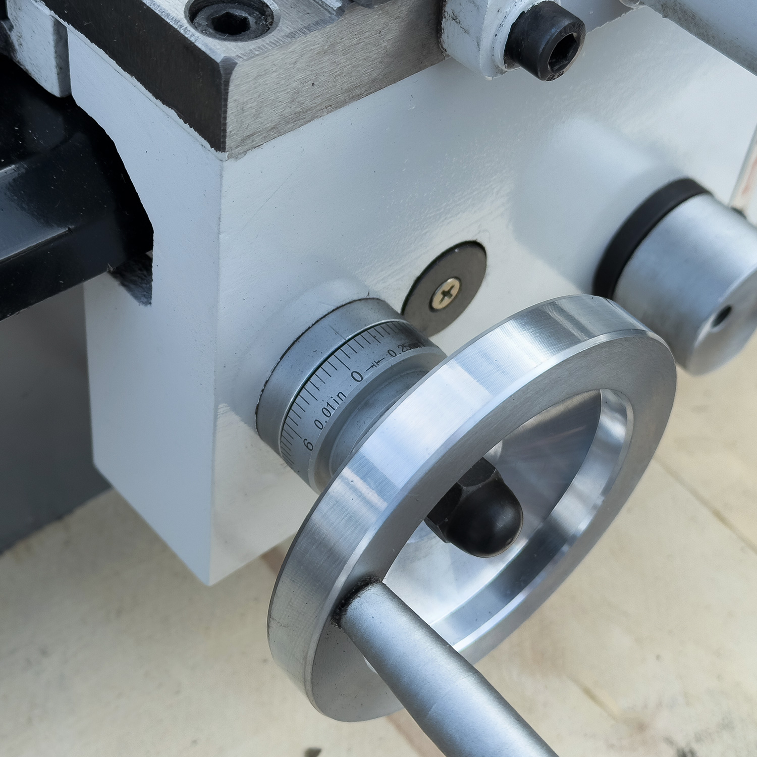 SPA-700P универсальный токарный станок + подставка