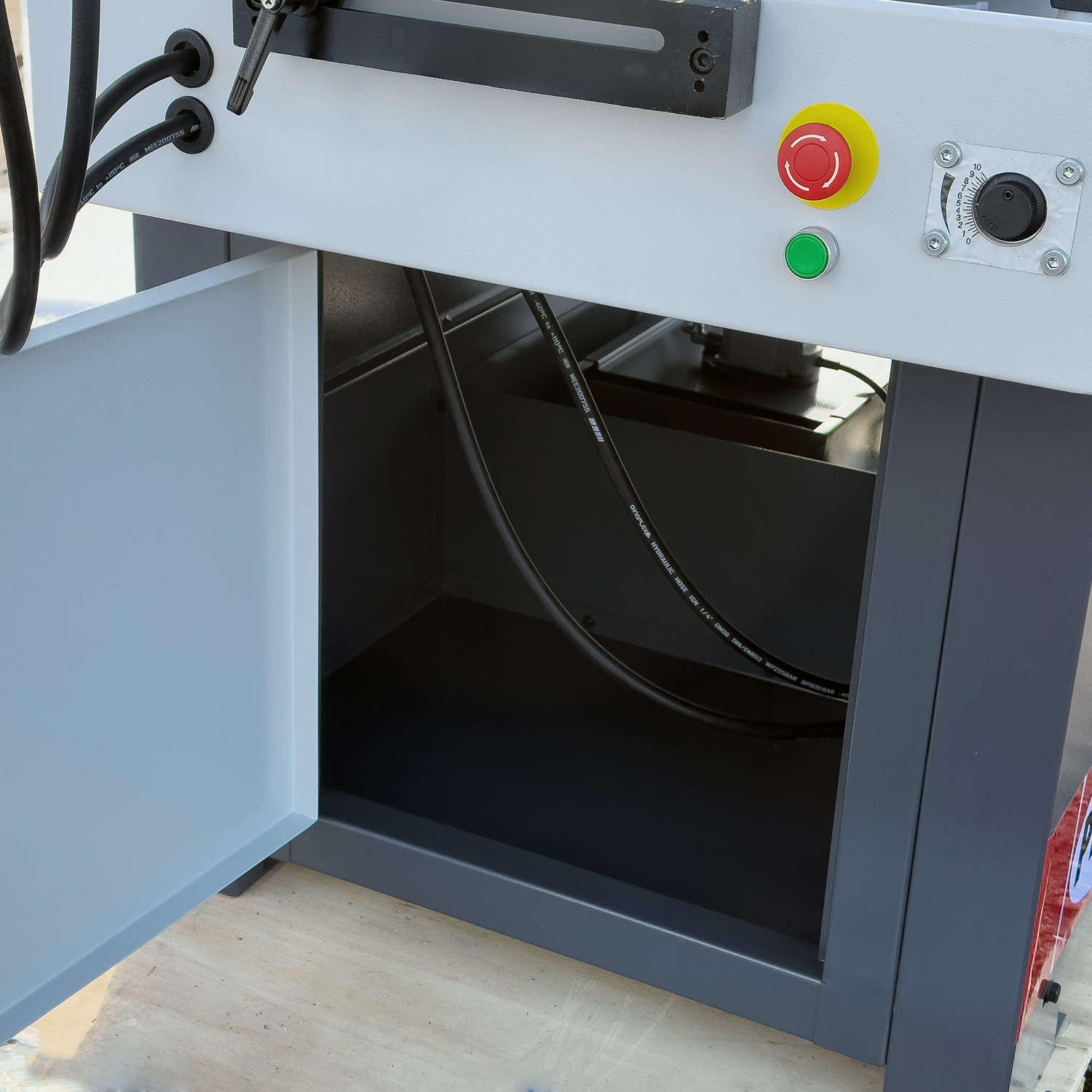 PPS-270HPA полуавтоматический ленточнопильный станок по металлу