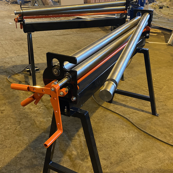 Вальцовочный станок ручной Rollen-Machine RM-1300х1,260 мм