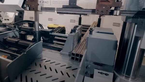 Автоматический ленточнопильный станок IRONMAC CUT-460HAF