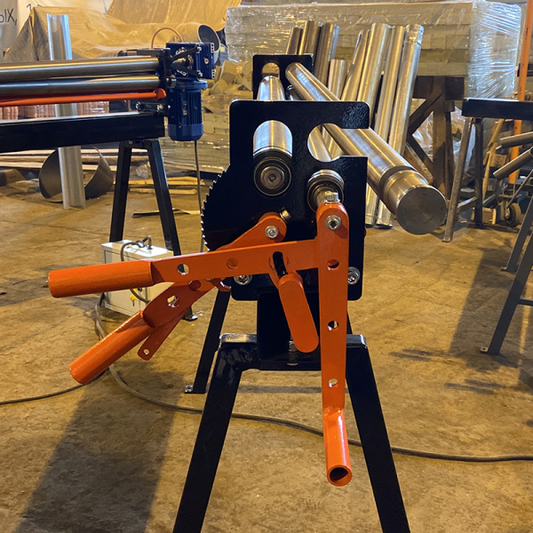 Вальцовочный станок ручной Rollen-Machine RM-1300х1,260 мм